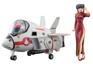 Hasegawa Macross Lynn Minmay China Dress 1/24 Resin & Tamago VF-1J Valkyrie - Picture 1 of 9