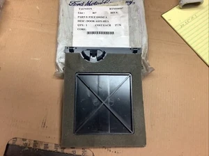 Nos Ford F2UZ18B545A Hvac Door Assembly - Picture 1 of 6