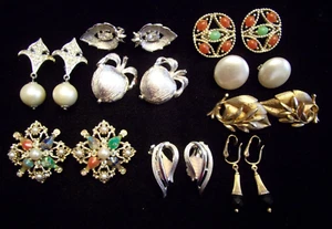 Lot Of 9 Vintage Sarah Coventry Clip On Earring Lot Pearls  Cabochons Rhinestone - Picture 1 of 18