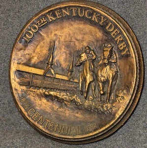 Kentucky Derby 100th Anniversary Wooden Carved Wall Plaque Vintage 1974 Chipped - Bild 1 von 10