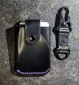 Spanish Bull Leatherworks ~ handmade leather card  Wallet  Similar Ezra Arthur 