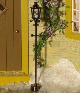 1/12 Working LED Battery No wiring Dolls House Lamp Post Street Light Garden LGW - Picture 1 of 1