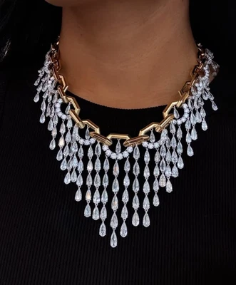 Collar de oro amarillo de 18 quilates talla pera 50 quilates VS-1 GH collar de gota de diamantes cultivados en laboratorio Foto 1 de 4