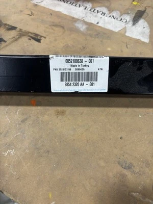 Ram Promaster City 2015-2022 2,4 L parachoques delantero inferior haz 68542320Aa Foto 1 de 2