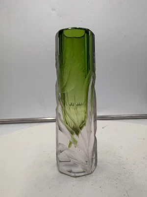 Старая резная маленькая ваза Мозер Карлсбад  - Изображение 1 из 4