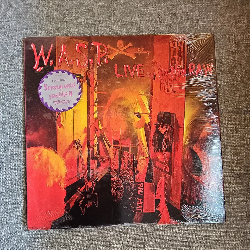 W.A.S.P. Live In The Raw In Shrink W/Hype Album Record Metal Vinyl OG Foto 1 de 4