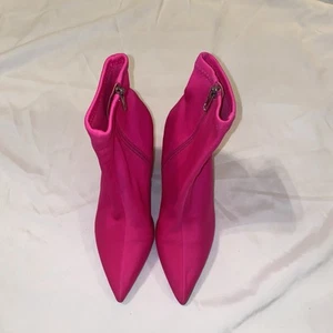 Steve Madden Hot Pink Ankle Boots Barbie Barbiecore Point Toe Size 6 Side Zipper - Picture 1 of 9