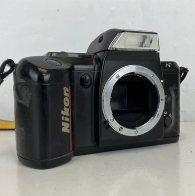 Cámara fotográfica Nikon N4004 35 mm - solo cuerpo - PIEZAS/REPARACIÓN Foto 1 de 4