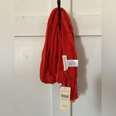 Nuevo con etiquetas Bufanda de gasa arrugada Coldwater Creek 100 % lana rojo carmesí escarlata flecos Foto 1 de 4