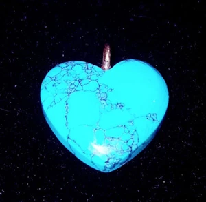 Gema de piedra preciosa suelta azul turquesa natural de 12,02 quilates con certificación de corazón - Imagen 1 de 12
