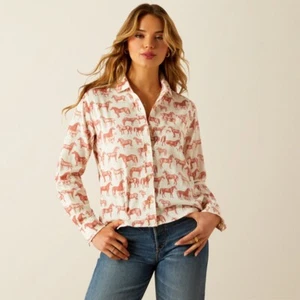 Ariat Women's Rudford Shirt in Equestrian Blushing Horse Design - Picture 1 of 8