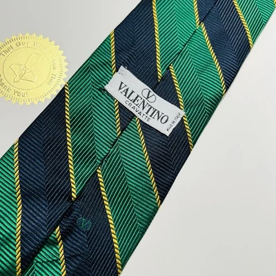 "Corbata de lujo de seda tejida a rayas verdes, azules y doradas Valentino 56,5 x 3,75""" Foto 1 de 4
