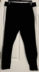 Leggings Nygard Slim negros con rayas laterales blancas/verdes, grandes - Imagen 1 de 6
