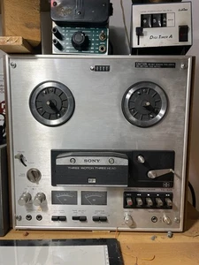 Grabadora de cinta estéreo de tres cabezales de carrete a carrete Sony TC-645 de colección - Imagen 1 de 1