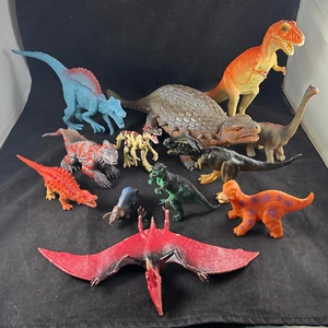 12 PIECE TOY DINOSAUR FIGURE LOT - JURASSIC WORLD DINO QUEST T-REX BOLEY VARIOUS - Picture 1 of 16
