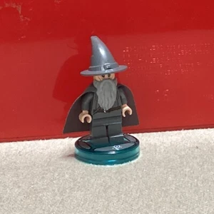 LEGO Lord Of Rings Gandalf Minifigure with Dimensions Baseplate - Picture 1 of 6