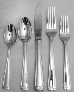 LANDMARK PLATINUM by Lenox Flatware 5 Piece Place Setting NEW NEVER USED Korea - Picture 1 of 10