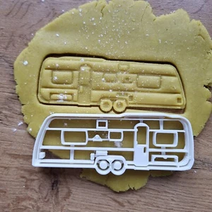 NEU Ähnlich Fendt Brillant 650  Ausstecher Cutter Form  Auto Car Salzteig Knete - Bild 1 von 5