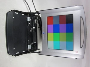 Dell PowerEdge Rack Console 15FP 15in Rackmount VGA LCD No Rails No Keyboard - Picture 1 of 9