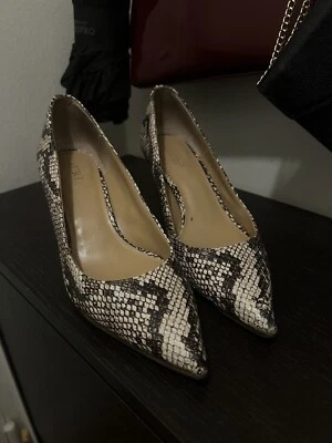 Zapatos de tacón Ralph Lauren. Estampado de piel de serpiente de cuero marrón talla 5,5. Foto 1 de 4