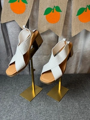 Sandalia Andre Assous Naira para mujer blanca talla 39 Foto 1 de 4