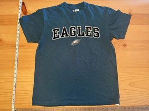 NFL Team Apparel Philadelphia Eagles T-Shirt, Embroidered Logo, Green, Size M - Picture 1 of 6