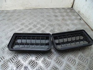 Volkswagen Passat Rear Quarter Panel Air Vents Pair B7 2010-2016A - Picture 1 of 4