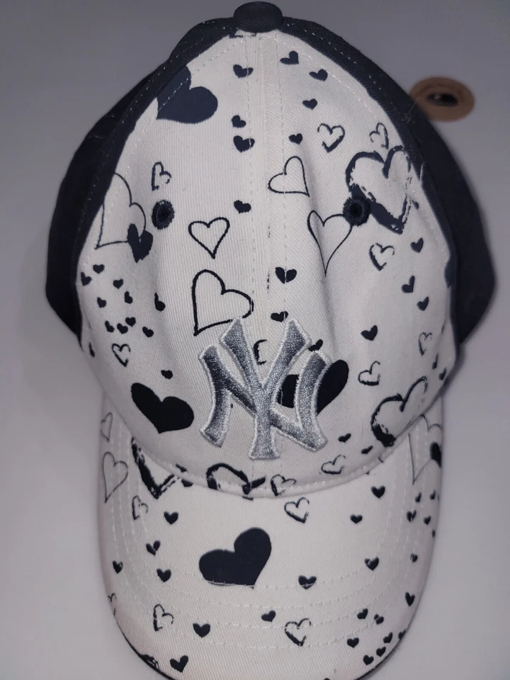 New York Yankees KIDS Baseball Cap WHITE/BLACK Fan Favorite Adjustable RARE  - Image 1 of 4