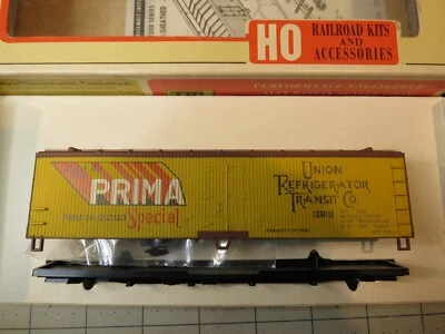 HO - Train Miniature TM 8074 - Woodside Reefer, Prima Beer        New/Kit - Image 1 of 2