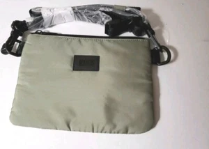 Victoria's Secret PINK Travel Purse Belt Bag Fanny Pack Adjustable Casual NWT - Picture 1 of 5