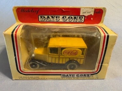 Models of Days Gone by Lledo 1983 #7 'Drink Coca-Cola in Bottles' Vintage Truck! - Image 1 of 4
