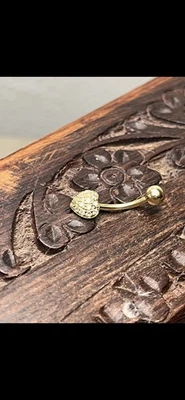 Anillo de vientre con dije de corazón diamante simulado enchapado en oro amarillo de 14 k plata de ley Foto 1 de 4