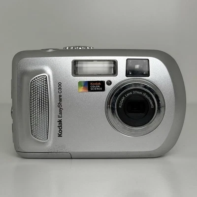 Kodak EasyShare C300 Silver Compact Digital Camera TESTED & WORKING! - Image 1 of 4