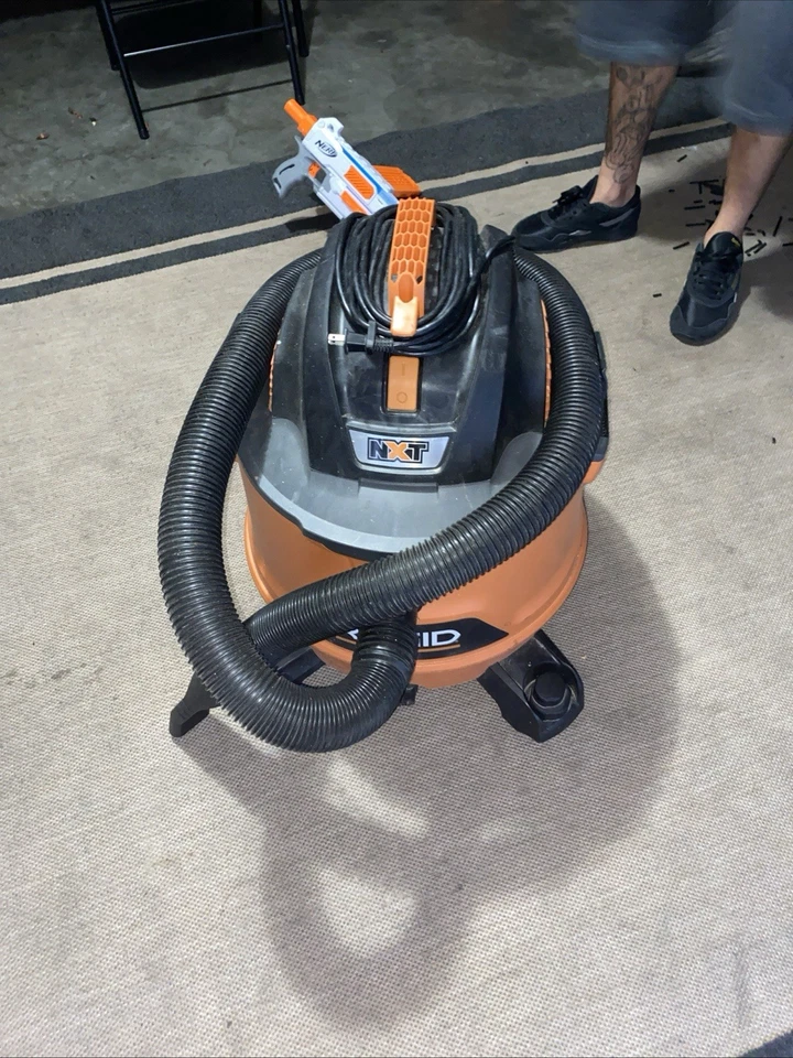 Vacuum - Image 1 of 1