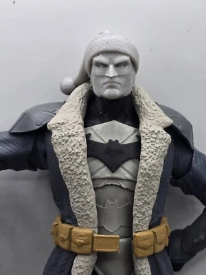 3d Print SANTA BAT VIGILANTE HEAD 1:10 7" DIAMOND SELECT COMIC MULTIVERSE - Image 1 of 2