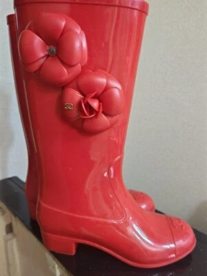 Botas CHANEL tamanho 35 sapatos de chuva camélia longos cor vermelha rara 23cm do Japão - Imagem 1 de 4