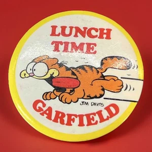 Garfield Pinback Lunch Time 1980’s Jim Davis Hungry Cat Vintage Junk Journal - Bild 1 von 8