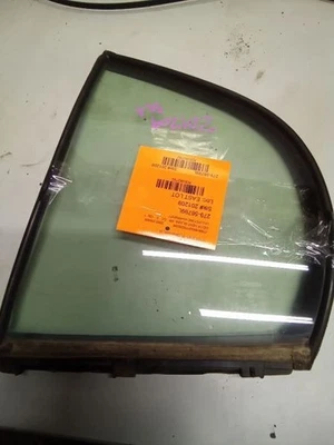 Vidro de ventilação para porta traseira esquerda do driver compatível com 98-05 LEXUS GS300 382792 - Imagem 1 de 4