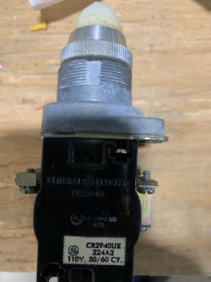 GENERAL ELECTRIC CR2940UX224D2 INDICATOR LIGHT  B77 - Image 1 of 1