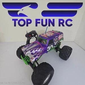 Traxxas Grave Digger Monster Jam Stampede 30th Anniversary RARE!! W/REMOTE - Picture 1 of 10
