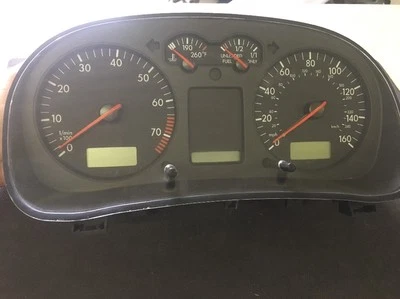 VOLKSWAGEN GOLF JETTA 1999 OEM CLUSTER VELOCÍMETRO 1J0919951C, 1J0 919 951C  Foto 1 de 4