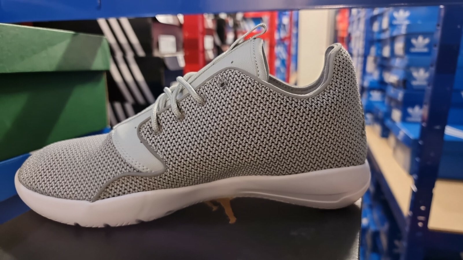 nike jordan eclipse trainers