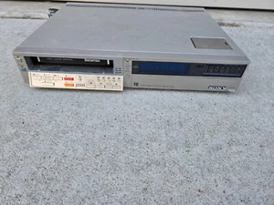 Sony Betamax SL-2500 VCR Video Player/Recorder - Powers On - Untested - Picture 1 of 12