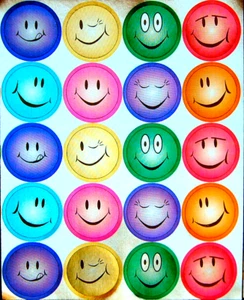 20 CUTE 7/8" FOIL SMILEY SEALS STICKERS 5 x 4" SHEET USA MADE! Fast Shipping! - Picture 1 of 4