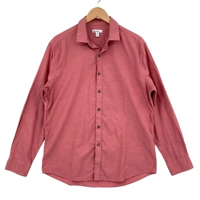 Camisa de vestir Bar III ajustada elástica para hombre grande rosa suiza punteada con botones Foto 1 de 4