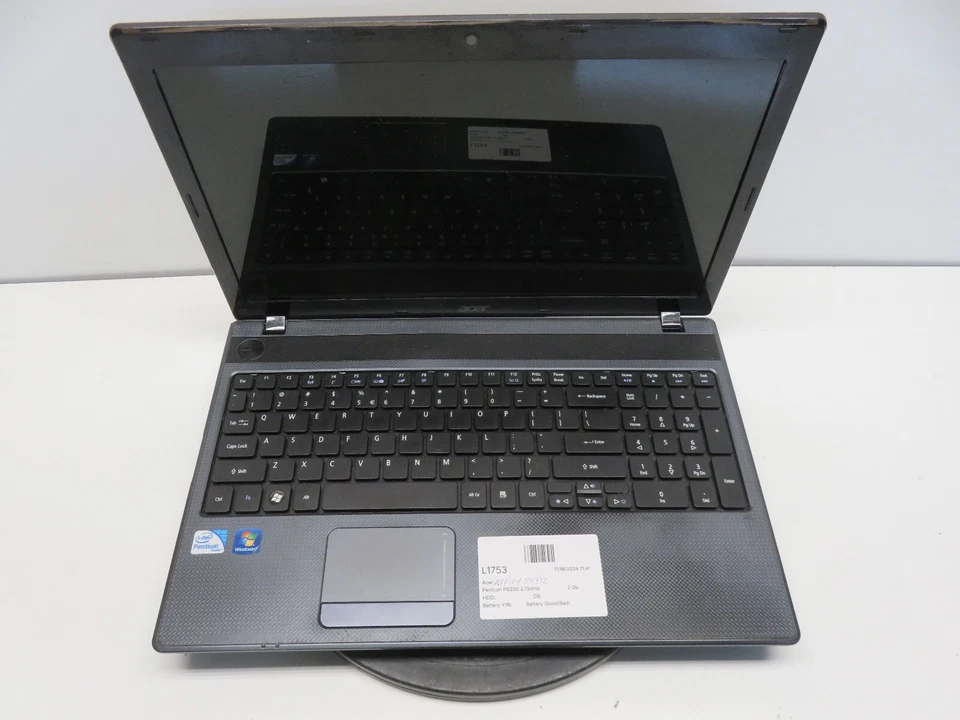 Acer Aspire 5733Z-4851 Laptop Intel Pentium P6200 2GB ohne HD/Batt - Scharniere defekt - Bild 1 von 4