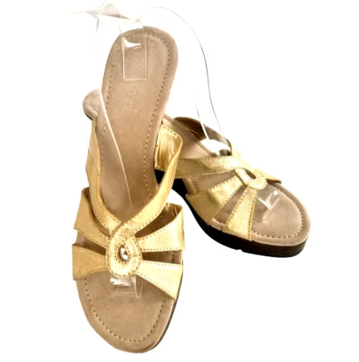 Aerossoles 9M plataforma de couro dourado madeira PU cunha conforto sandálias slides novo sem etiquetas - Imagem 1 de 4