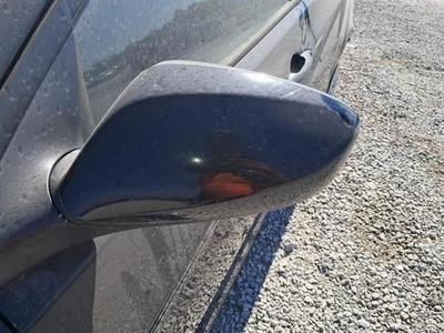 Conjunto de espejo retrovisor lateral del conductor Hyundai Accent 2016 negro usado OEM 73000 millas Foto 1 de 4