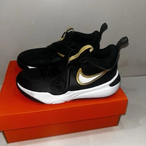 New Nike black youth boys black gold shoes sneakers size 13 - Picture 1 of 5