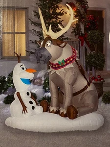 Disney Frozen 7 Ft Olaf & Sven Scene Christmas Yard Decor Airblown Inflatable - Picture 1 of 3